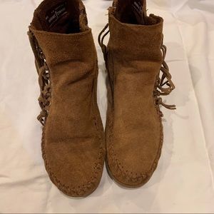 Tan suede Minnetonkas